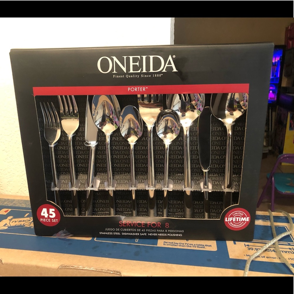 Oneida Porter Stainless Steel set 45